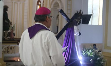 SER Mons. Carlos Enrique Herrera invita «a orar y a estar unidos»