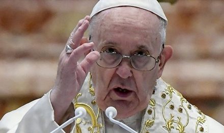 Papa Francisco en Urbi et Orbi: «la Pascua da esperanza y no defrauda»